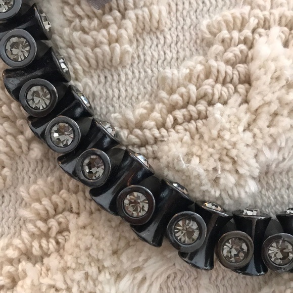 Stunning JCrew statement necklace - Picture 4 of 4